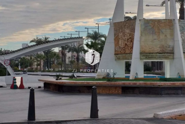 D'occasion - Appartement -
Torrevieja - Costa Blanca