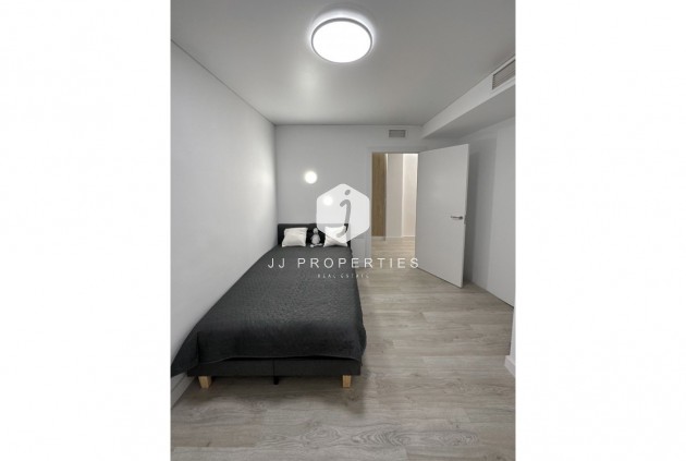 D'occasion - Appartement -
Torrevieja - Costa Blanca