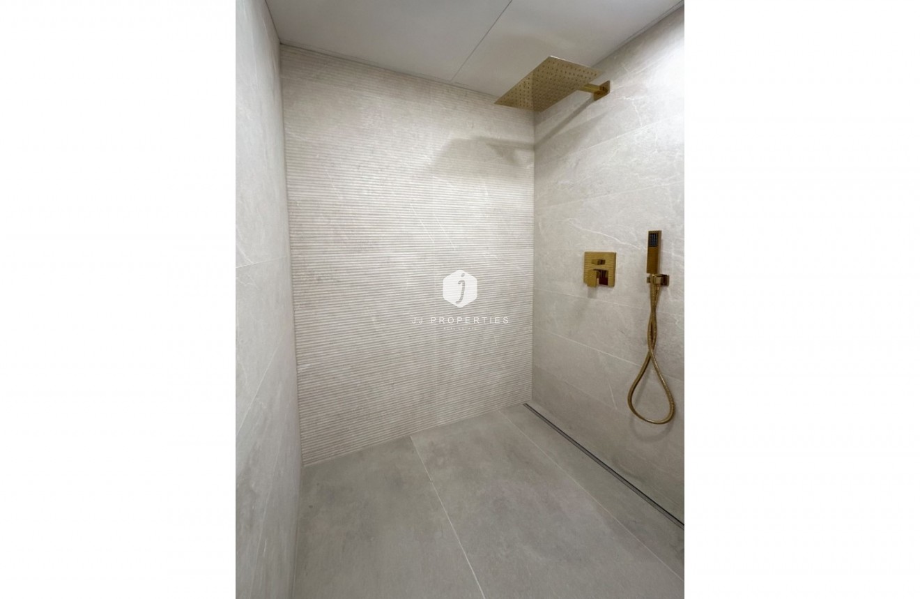 D'occasion - Appartement -
Torrevieja - Costa Blanca