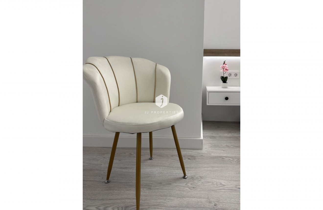 D'occasion - Appartement -
Torrevieja - Costa Blanca