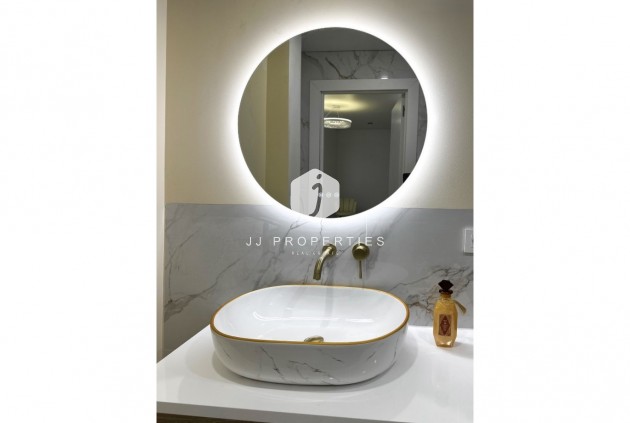 D'occasion - Appartement -
Torrevieja - Costa Blanca