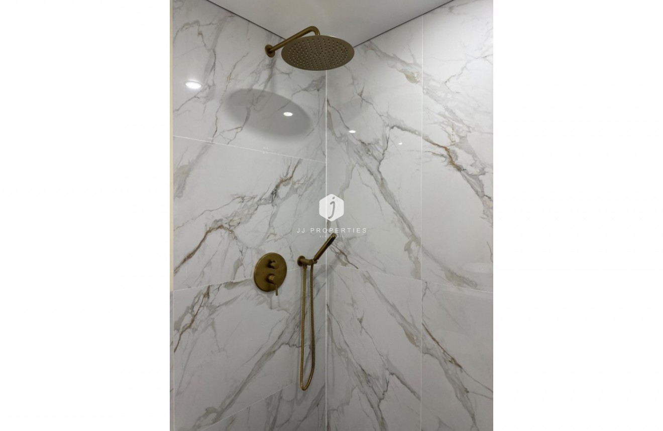 D'occasion - Appartement -
Torrevieja - Costa Blanca