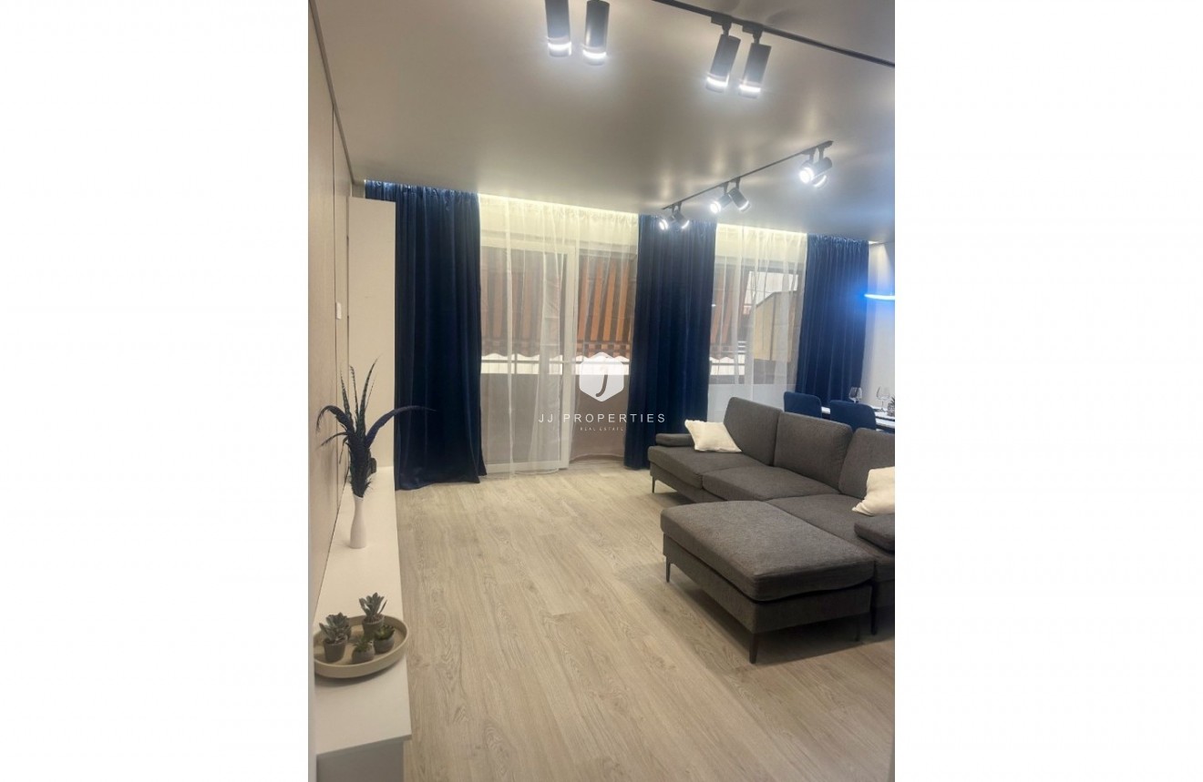 D'occasion - Appartement -
Torrevieja - Costa Blanca