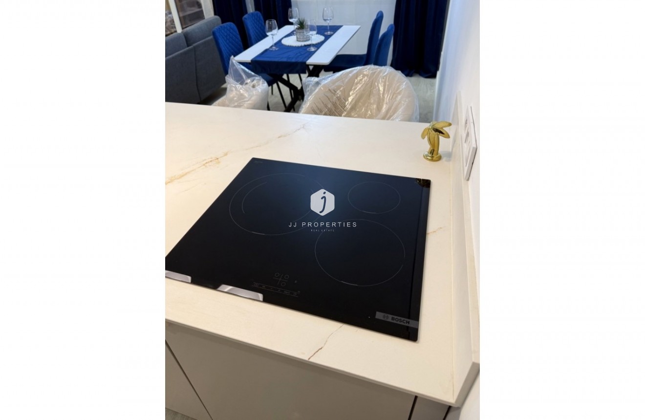 D'occasion - Appartement -
Torrevieja - Costa Blanca