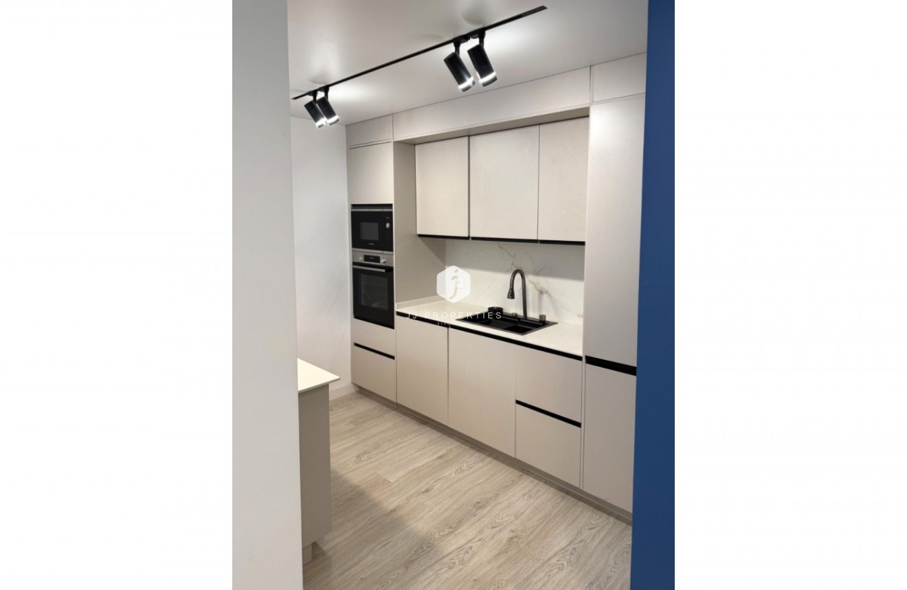 D'occasion - Appartement -
Torrevieja - Costa Blanca