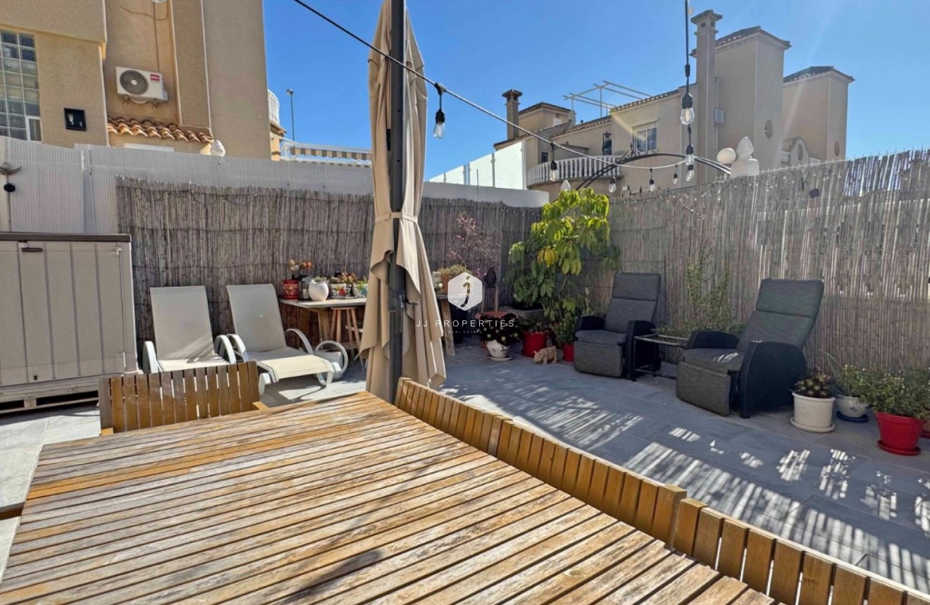 Aus zweiter Hand - Chalet -
Orihuela Costa - Costa Blanca