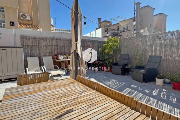 Aus zweiter Hand - Chalet -
Orihuela Costa - Costa Blanca