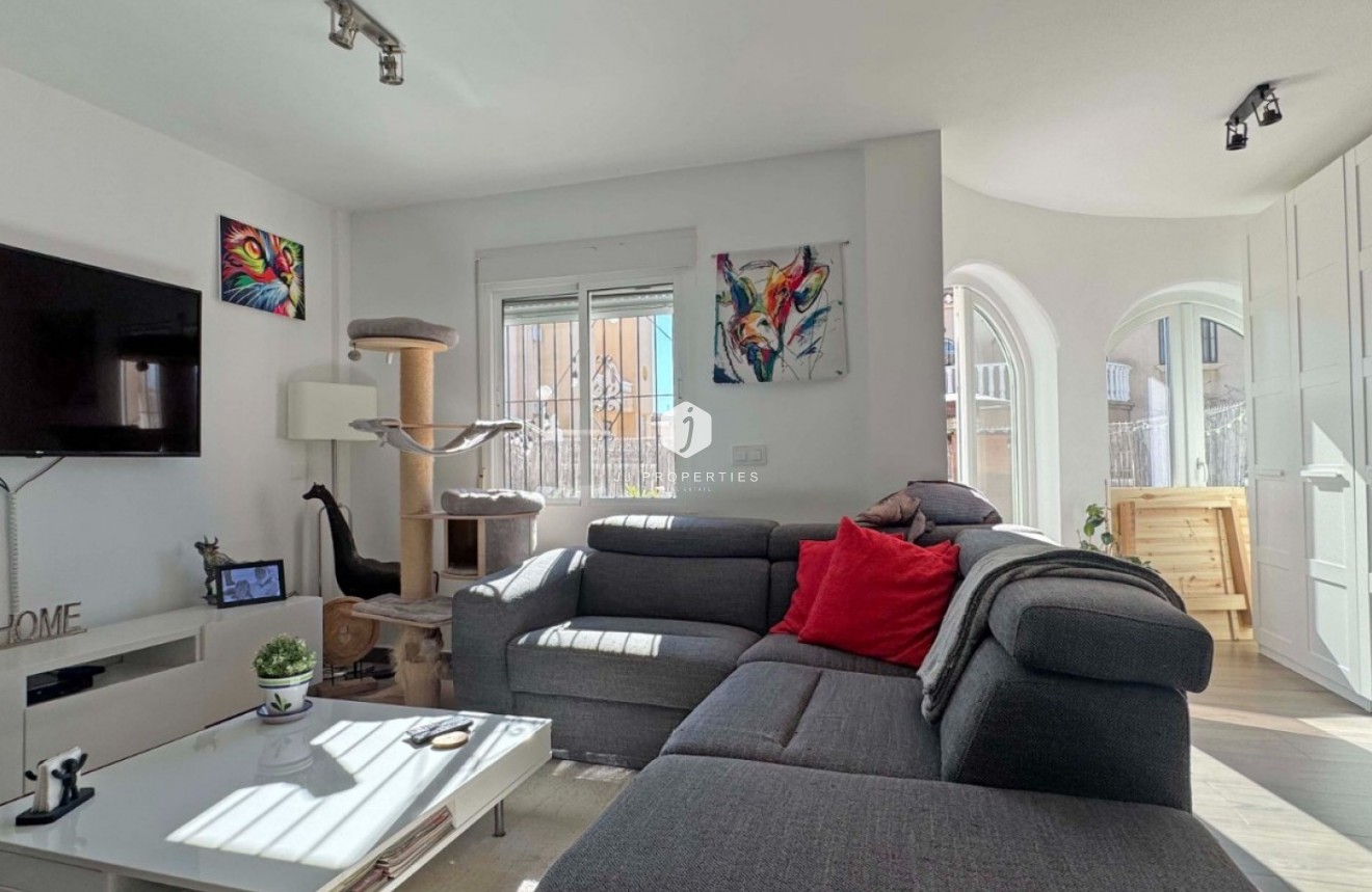 Aus zweiter Hand - Chalet -
Orihuela Costa - Costa Blanca