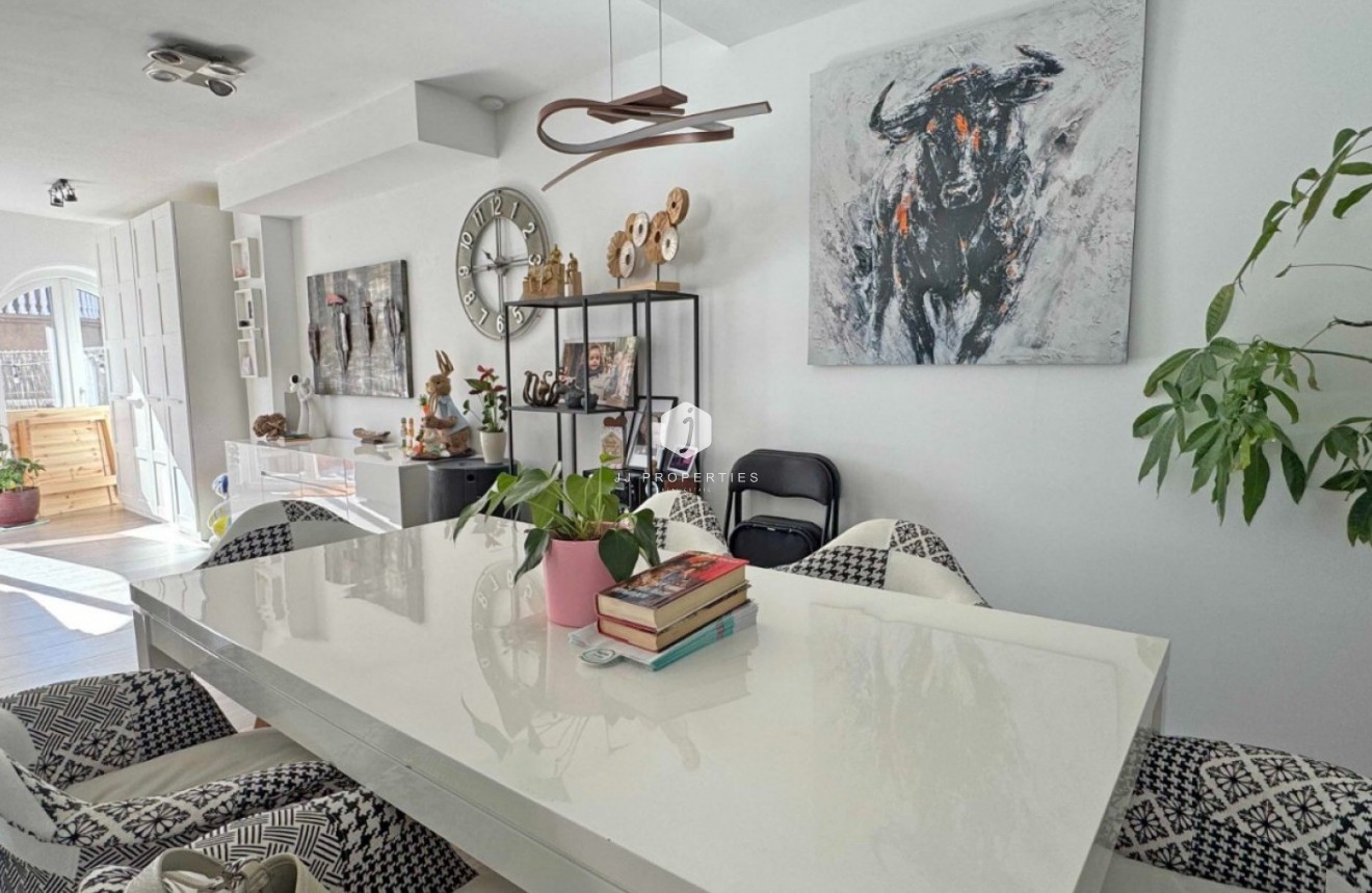 Aus zweiter Hand - Chalet -
Orihuela Costa - Costa Blanca