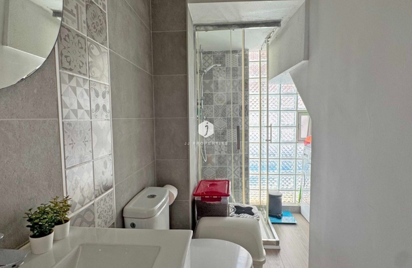 Aus zweiter Hand - Chalet -
Orihuela Costa - Costa Blanca