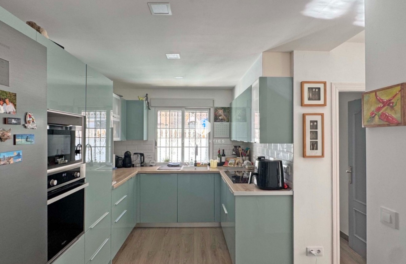 Aus zweiter Hand - Chalet -
Orihuela Costa - Costa Blanca