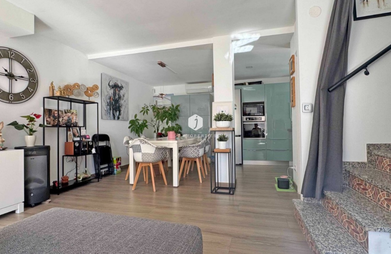 Aus zweiter Hand - Chalet -
Orihuela Costa - Costa Blanca