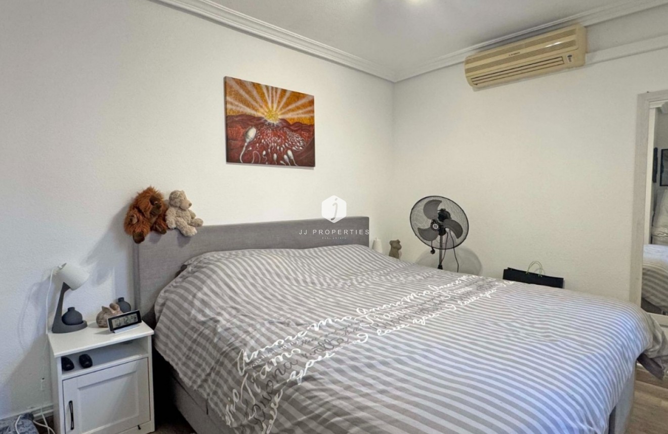 Aus zweiter Hand - Chalet -
Orihuela Costa - Costa Blanca