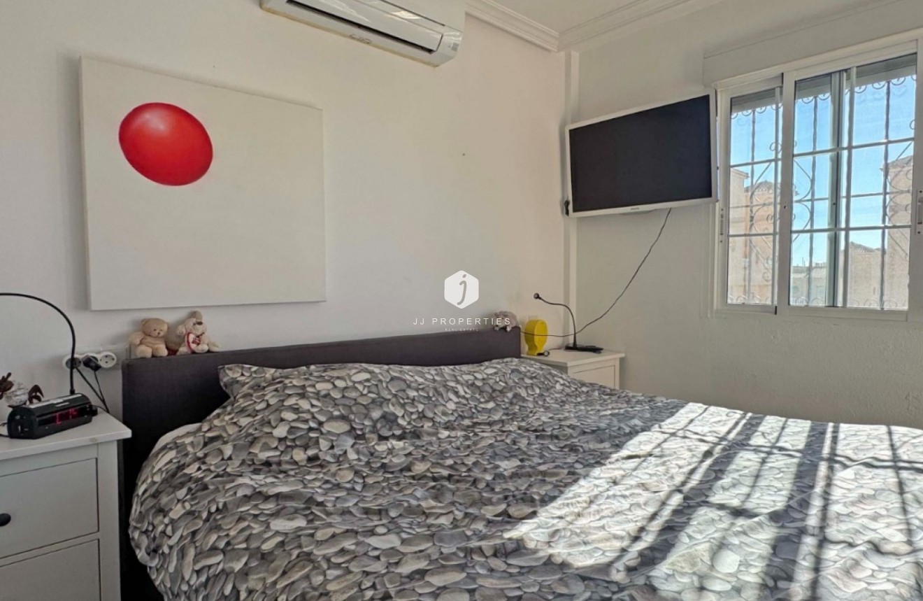 Aus zweiter Hand - Chalet -
Orihuela Costa - Costa Blanca