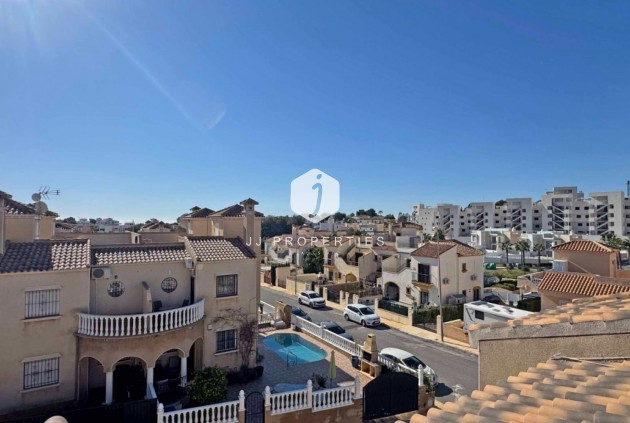 Aus zweiter Hand - Chalet -
Orihuela Costa - Costa Blanca