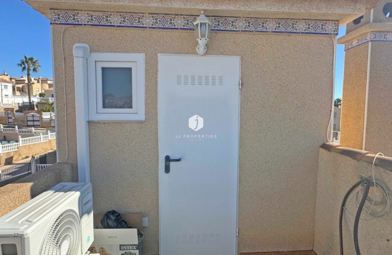 Aus zweiter Hand - Chalet -
Orihuela Costa - Costa Blanca