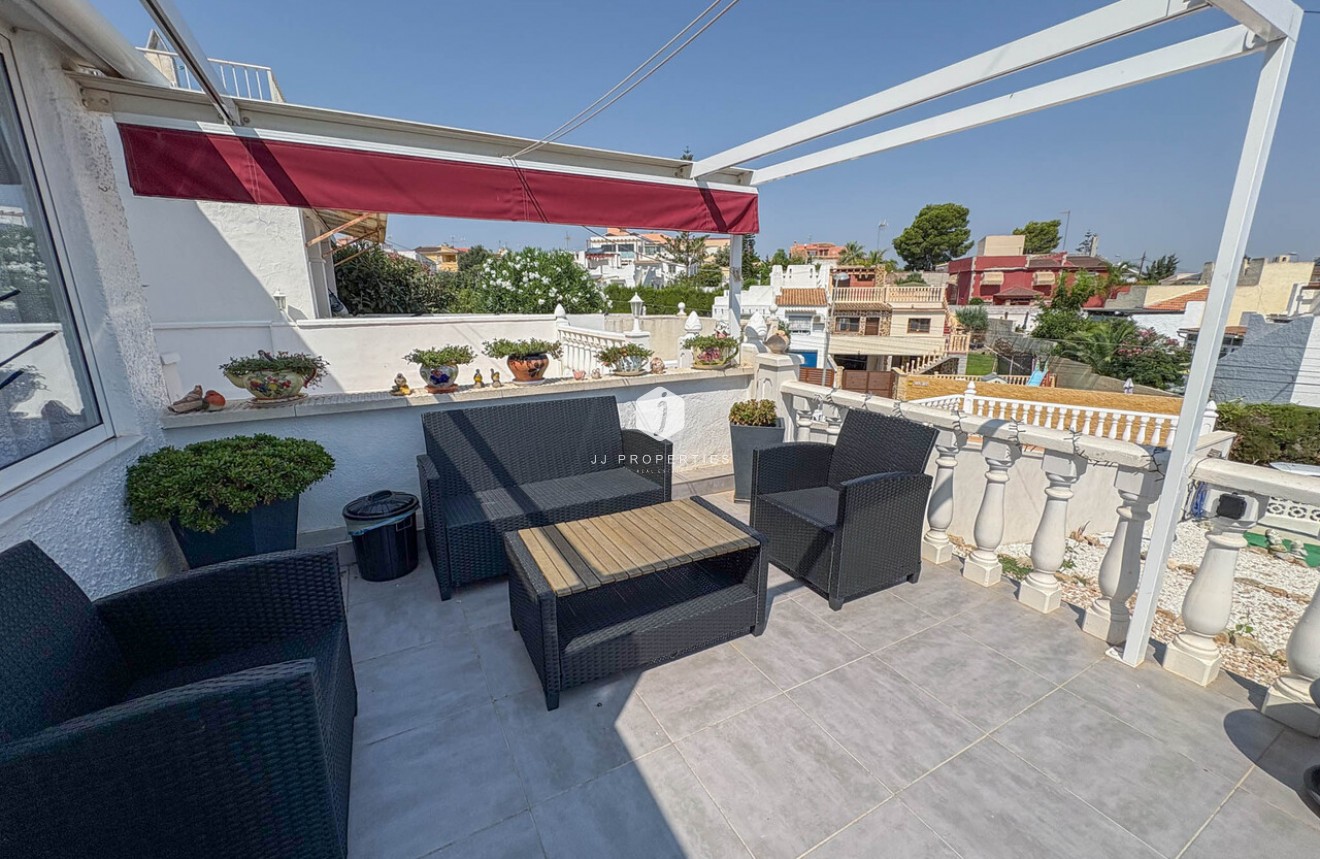 Aus zweiter Hand - Chalet -
Torrevieja - Costa Blanca