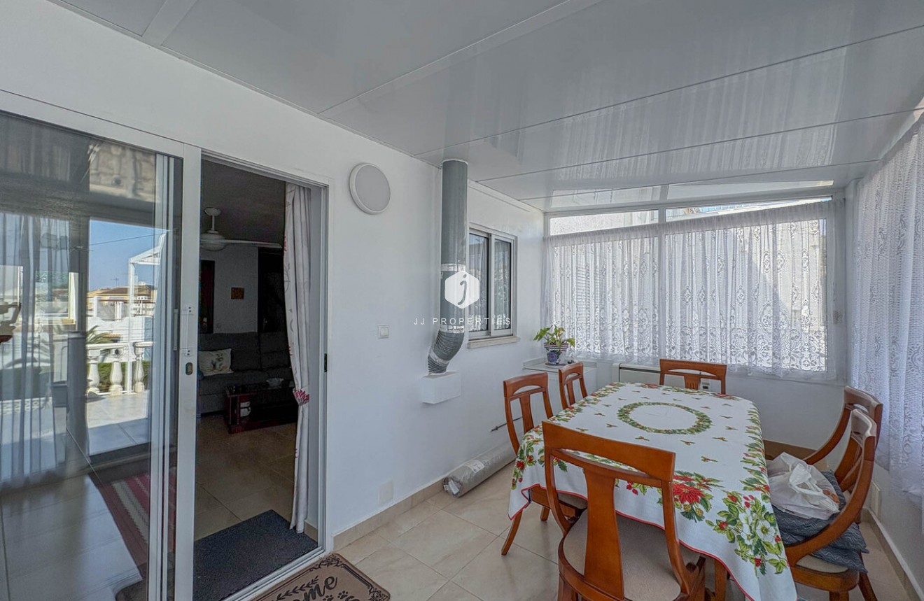 Aus zweiter Hand - Chalet -
Torrevieja - Costa Blanca