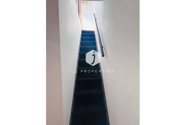 Aus zweiter Hand - Chalet -
San Miguel de Salinas - Inland