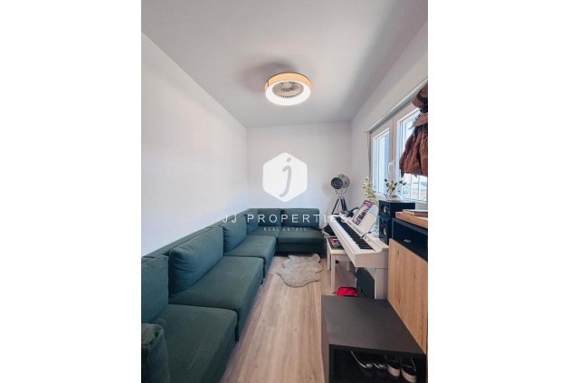 Aus zweiter Hand - Chalet -
San Miguel de Salinas - Inland