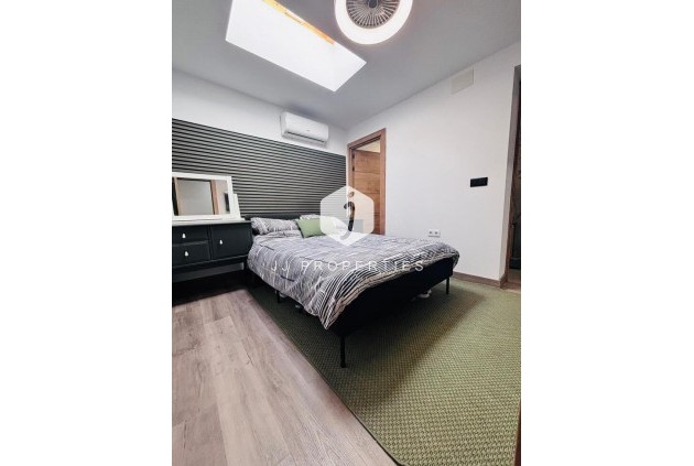 Aus zweiter Hand - Chalet -
San Miguel de Salinas - Inland