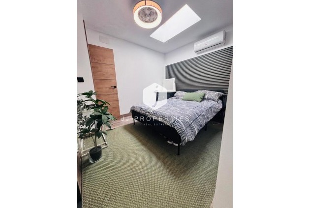 Aus zweiter Hand - Chalet -
San Miguel de Salinas - Inland