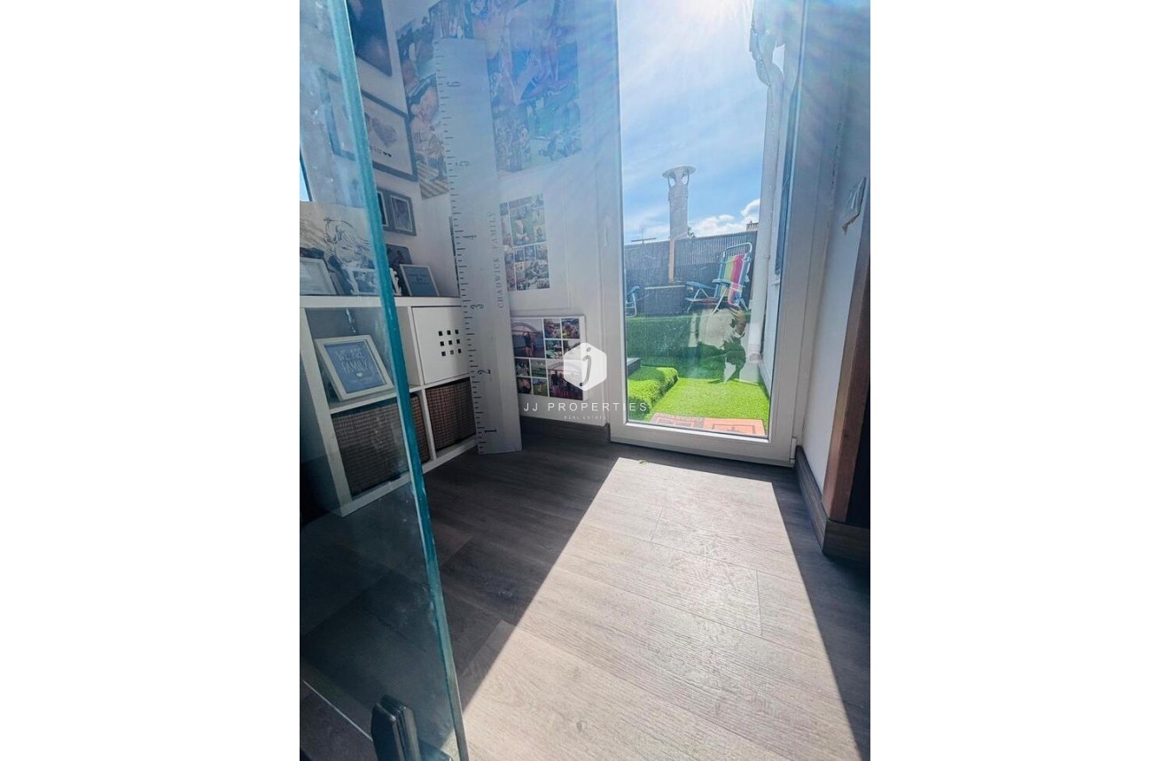 Aus zweiter Hand - Chalet -
San Miguel de Salinas - Inland