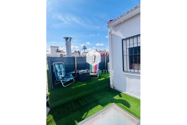 Aus zweiter Hand - Chalet -
San Miguel de Salinas - Inland