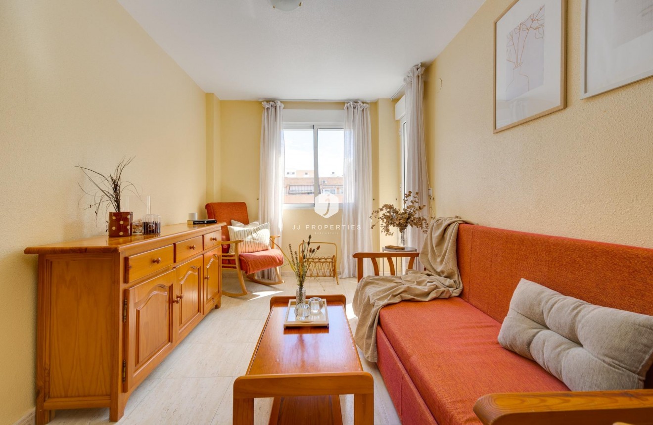 Aus zweiter Hand - Wohnung -
Torrevieja - Playa del Cura