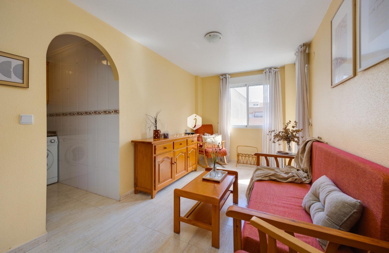 Aus zweiter Hand - Wohnung -
Torrevieja - Playa del Cura