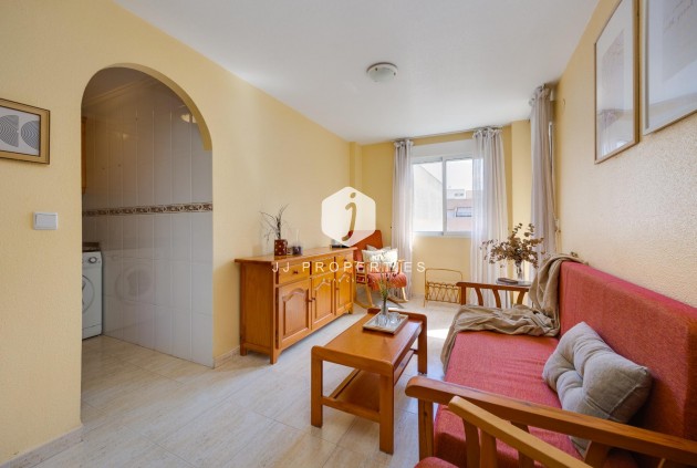 Aus zweiter Hand - Wohnung -
Torrevieja - Playa del Cura