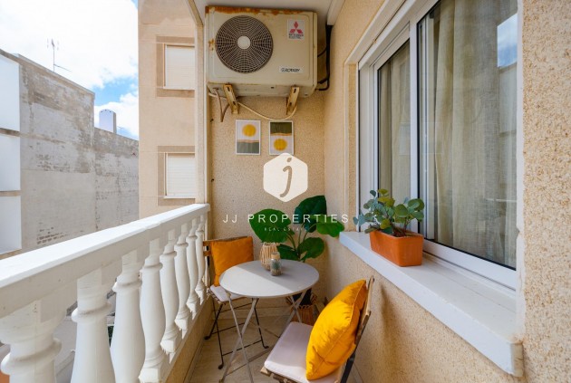 Aus zweiter Hand - Wohnung -
Torrevieja - Playa del Cura