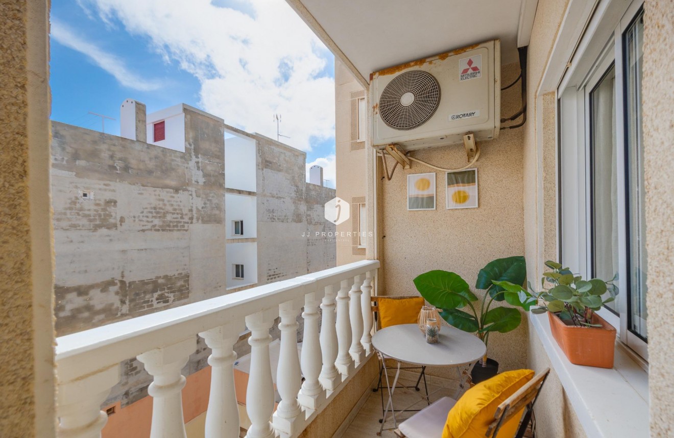 Aus zweiter Hand - Wohnung -
Torrevieja - Playa del Cura