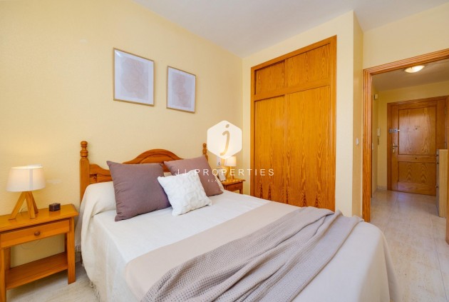 Aus zweiter Hand - Wohnung -
Torrevieja - Playa del Cura