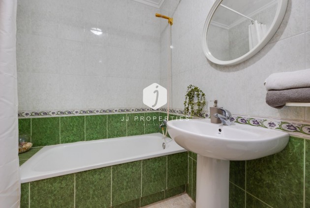 Aus zweiter Hand - Wohnung -
Torrevieja - Playa del Cura