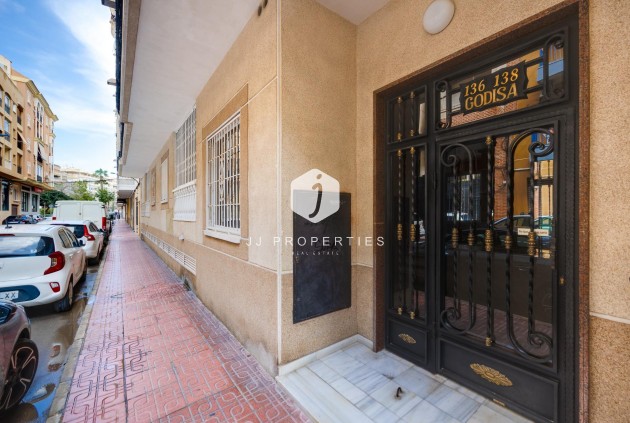 Aus zweiter Hand - Wohnung -
Torrevieja - Playa del Cura