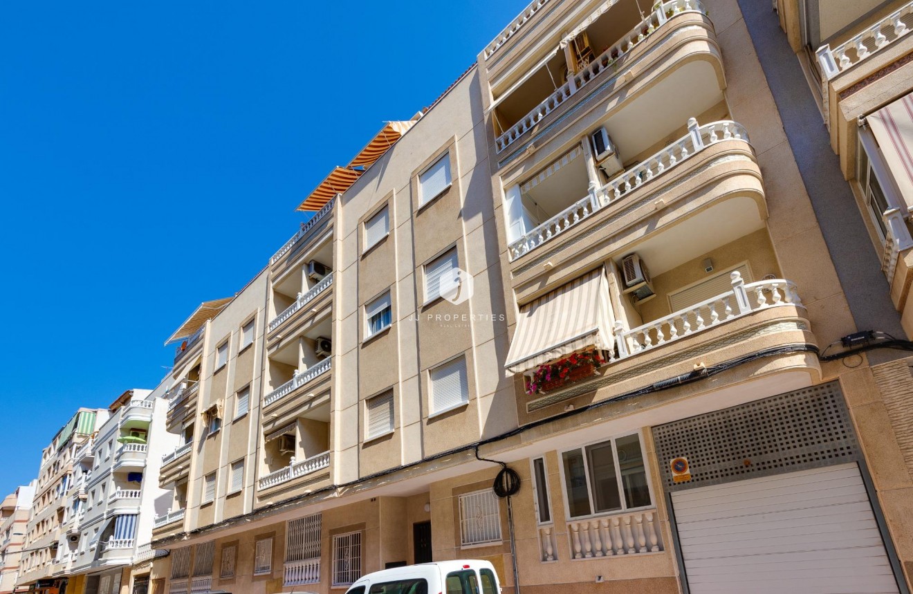Aus zweiter Hand - Wohnung -
Torrevieja - Playa del Cura