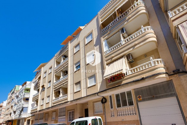Aus zweiter Hand - Wohnung -
Torrevieja - Playa del Cura
