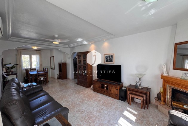 Aus zweiter Hand - Villa -
San Miguel de Salinas - Inland