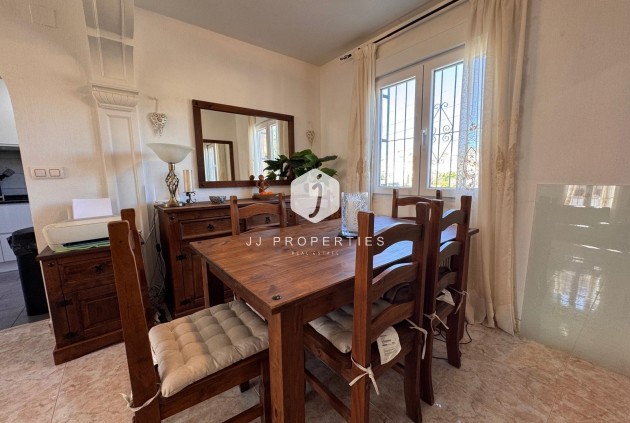 Aus zweiter Hand - Villa -
San Miguel de Salinas - Inland