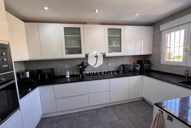 Aus zweiter Hand - Villa -
San Miguel de Salinas - Inland