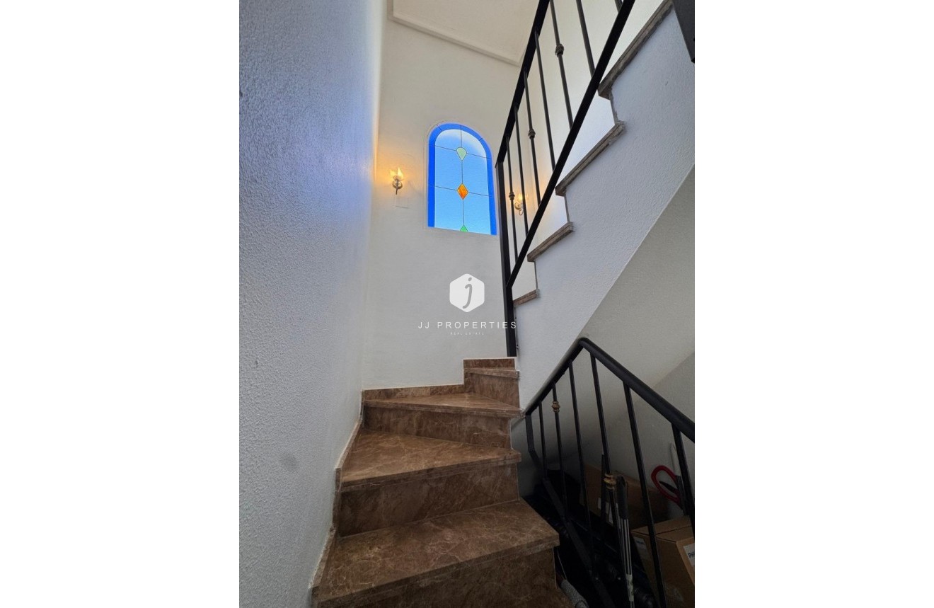 Aus zweiter Hand - Villa -
San Miguel de Salinas - Inland