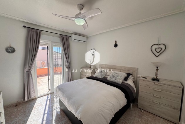 Aus zweiter Hand - Villa -
San Miguel de Salinas - Inland