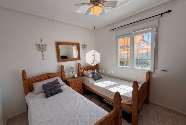 Aus zweiter Hand - Villa -
San Miguel de Salinas - Inland