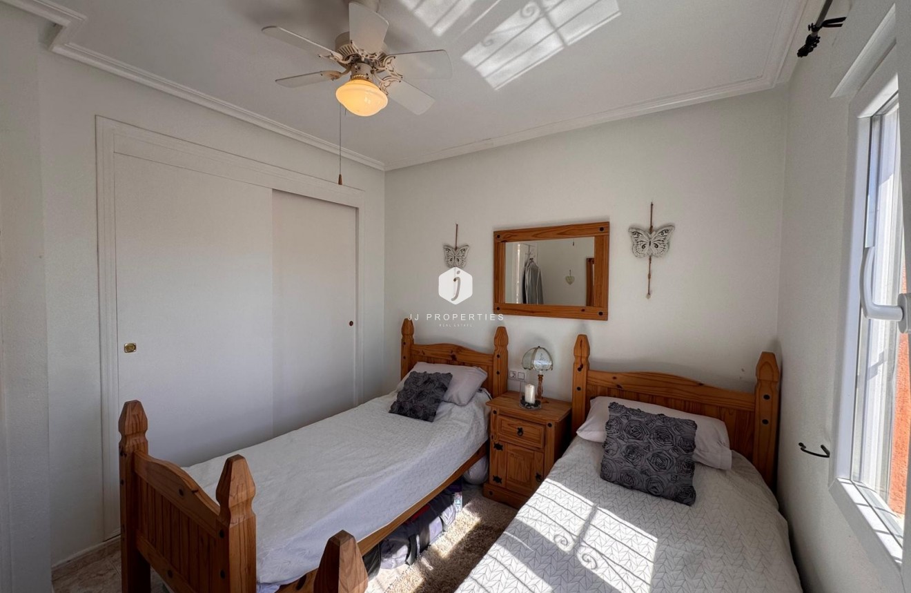 Aus zweiter Hand - Villa -
San Miguel de Salinas - Inland