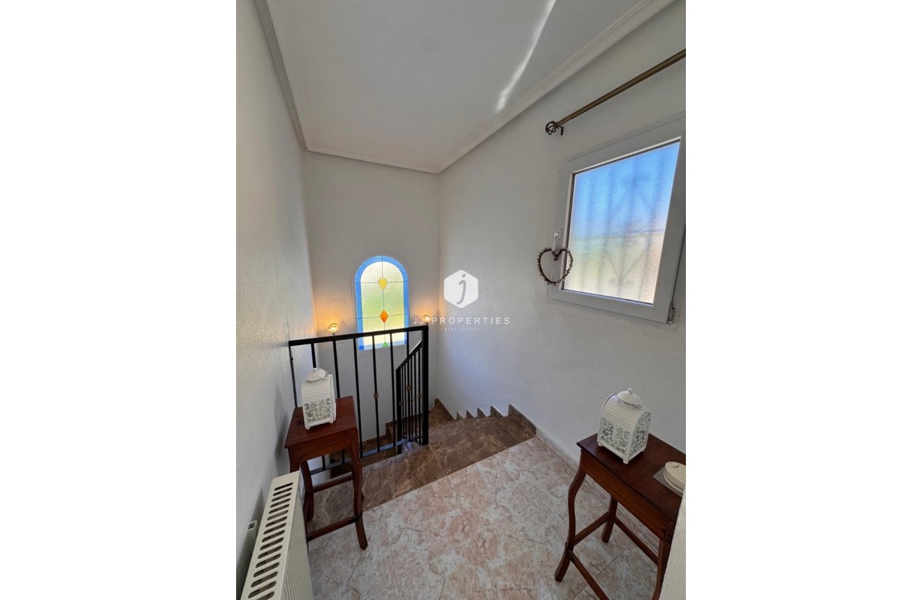 Aus zweiter Hand - Villa -
San Miguel de Salinas - Inland