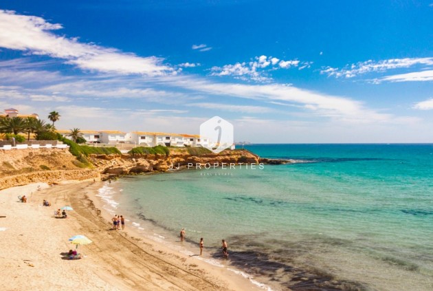 Aus zweiter Hand - Villa -
San Miguel de Salinas - Inland