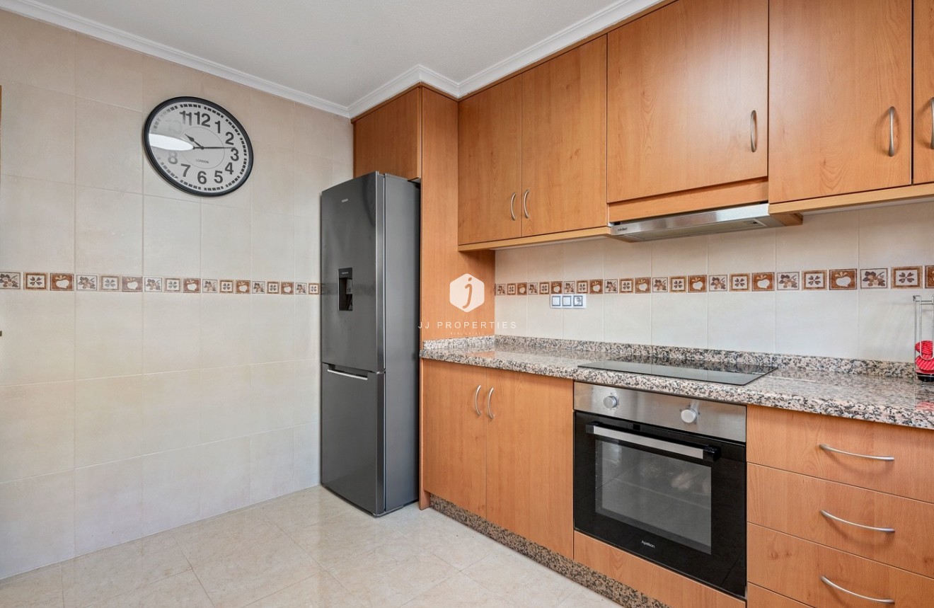 Aus zweiter Hand - Chalet -
San Miguel de Salinas - Inland