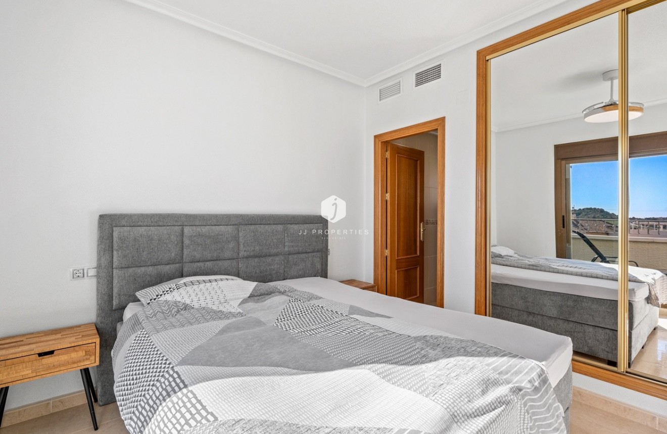 Aus zweiter Hand - Chalet -
San Miguel de Salinas - Inland