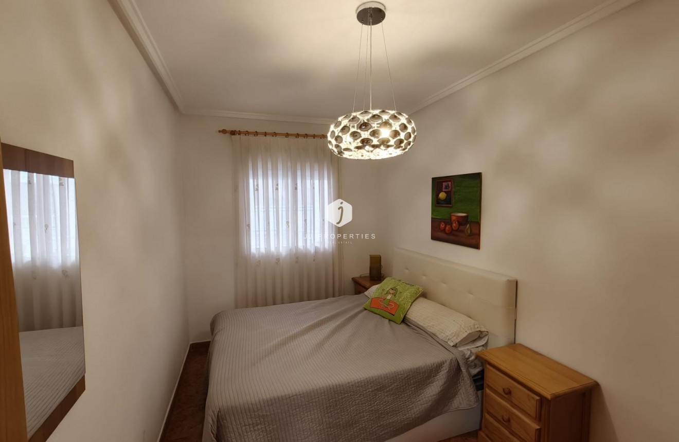 D'occasion - Appartement -
Torrevieja - Costa Blanca